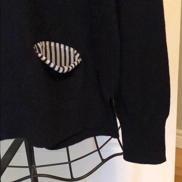 Olsen light knit sweater with accent pockets - Picture 2 of 3